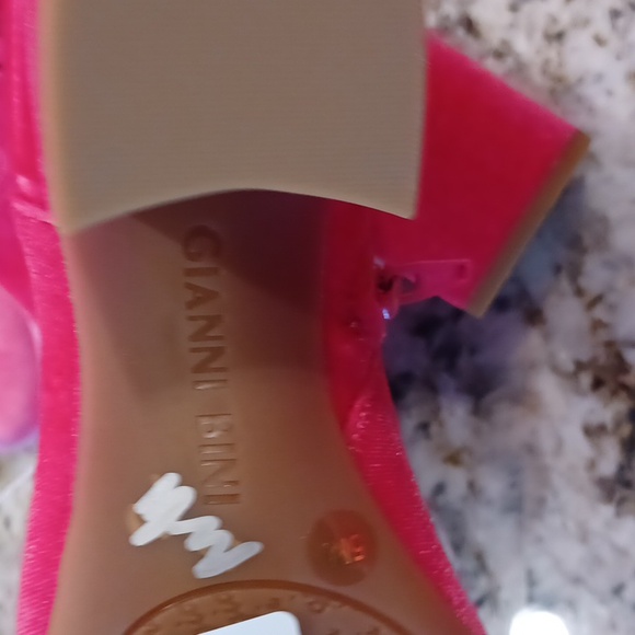 Gianni Bini, the JaydennnTwo Velvet Block Heel Booties, Barbie Pink NEW - Picture 12 of 16